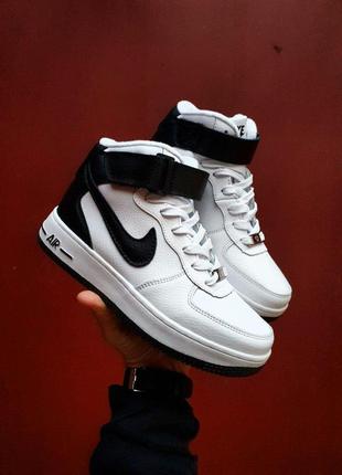 Жіночі кросівки nike air force mid utility white black зима знижка sale / smb
