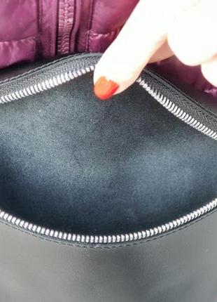 Кожаная черная женская бананка