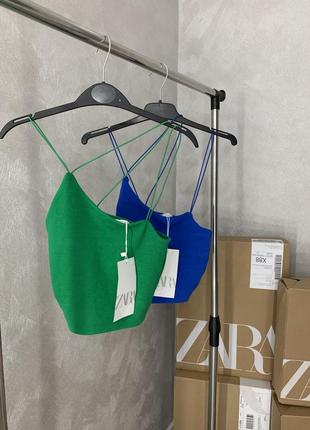 Укороченный топ zara с асимметричным вырезом7 фото