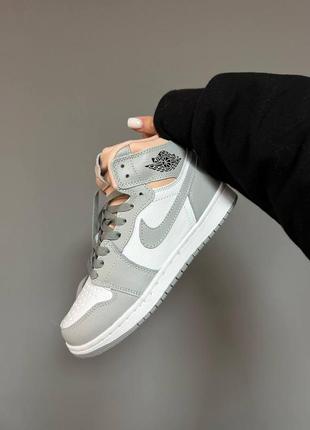 Женские кроссовки woolskin nike air jordan 1 high grey peach fur зима / smb
