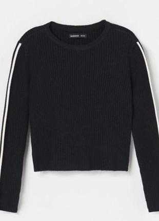 Reserved размер xs-s свитер в рубчик с лампасами укороченный черный1 фото