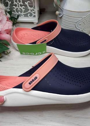 Кроксы женские синие с розовой шлейкой сабо crocs lite ride clog crocs literide™ clog navy/melon2 фото