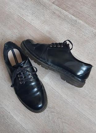 Туфлі броги pull&bear