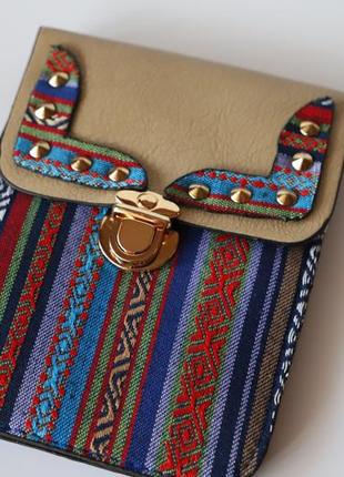 Красива маленька жіноча сумочка сумка крос-боді з орнаментом  в етно стиле