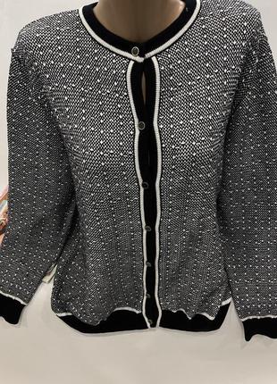 Стильний кардиган 50% вовна мериноса