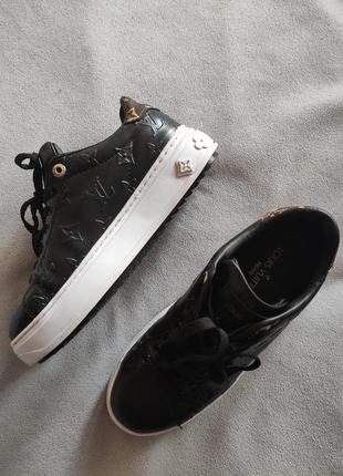Кросівки louis vuitton