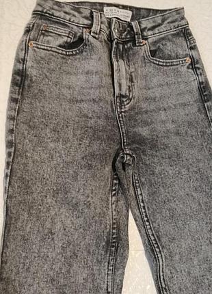 Джинси