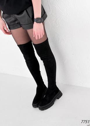 Стильні чорні якісні жіночі ботфорти на масивній підошві,зимові,замшеві(екозамша) жіноче взуття зима3 фото
