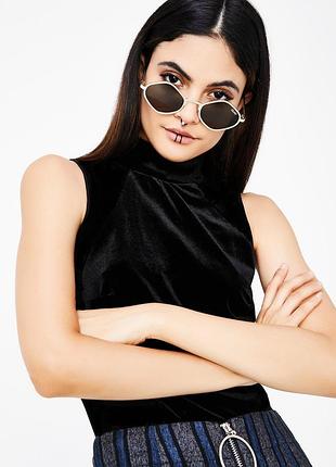 8-10 шикарне чорне велюрове оксамитове боді з горловиною чокером