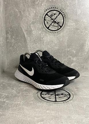 Жіночі кросівки nike revolution 5 / р. 37,5 / 23,5см