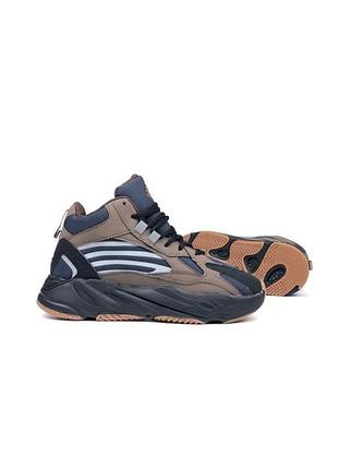 Зимові жіночі кросівки adidas yeezy boost 700 winter brown fur коричневого кольору з хутром