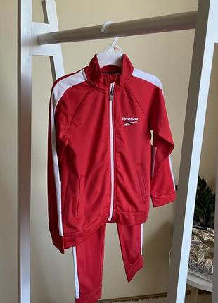 Дитячий спортивний костюм reebok junior classic logo taped poly tracksuit red