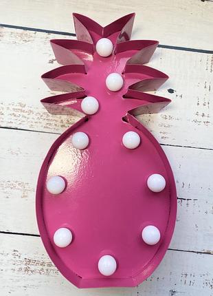 Годник ананас на батарейках