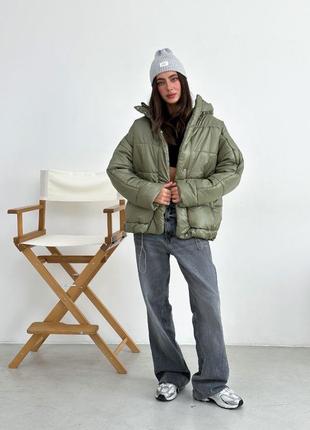 Женская зимняя объемная куртка с капюшоном3 фото