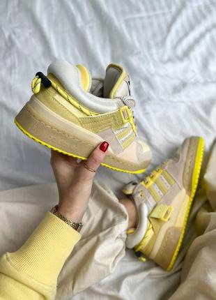 Жіночі кросівки adidas forum x bad banny yellow жовтого кольору2 фото