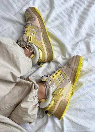 Жіночі кросівки adidas forum x bad banny yellow жовтого кольору5 фото