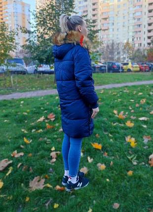 Тепло и стиль: зимнее пальто красивого синего цвета – ваша роскошь в холодное время5 фото