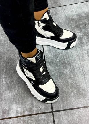 Зимові кросівки високі, хайтопи снікерси на високій платформі з танкеткою. зимние...