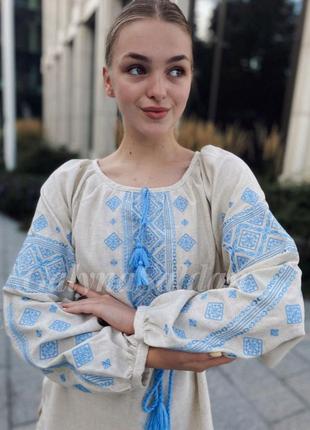 Украинская традиционная женская вышиванка
