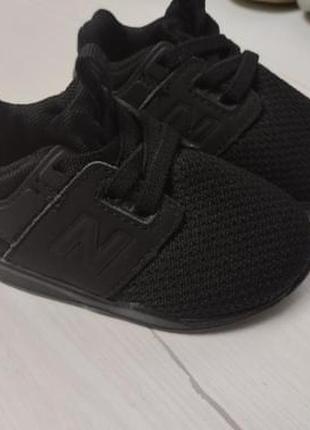 Детские кроссовки new balance от 6 месяцев до 1 года