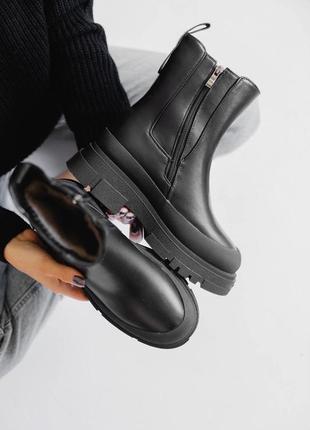 Черные кожаные ботинки челси с меховой подкладкой5 фото