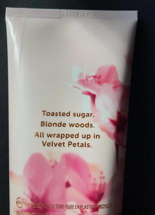 Лосьйон для тіла victoria’s secret velvet petals cashmere лосьон для тела виктория сикрет2 фото