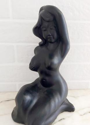 Статуэтка из черной глины керамика3 фото