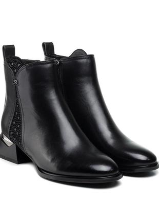 Ботинки черные кожаные с камешками 1570б2 фото