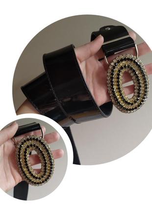 Ремень из натуральной лаковой кожи с акцентной пряжкой