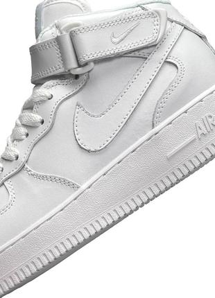 Женские зимние кроссовки nike air force 1 high белые высокие кожаные с мехом (bon)7 фото