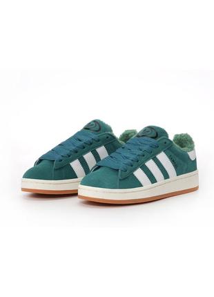 Зимние женские кроссовки adidas campus winter green white fur зеленого с белым цвета с мехом