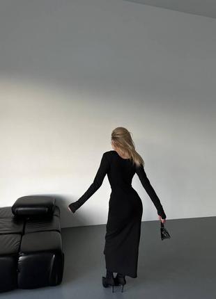 Витончена довга чорна сукня з прорізом для пальчика, чорне плаття максі з довгим рукавом на осінь з мітинками4 фото
