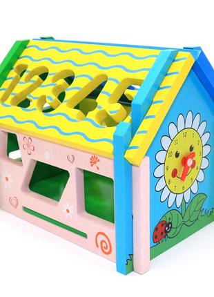 Развивающая деревянная игрушка домик-сортер fun game фигуры цифры 16*19*14 см (57107)3 фото