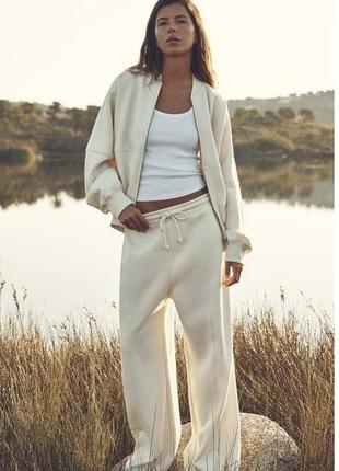 Костюм на флисе  zara