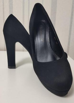 Женские туфли черного цвета2 фото