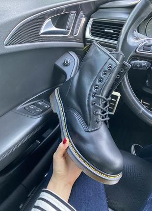 Ботинки унисекс с мехом dr.martens 1460 черные2 фото