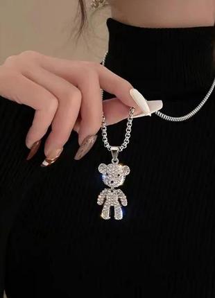 Подвеска на шею с мишкой / женская / длинная / яркая подвеска