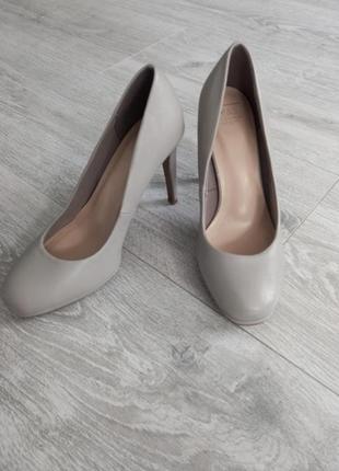 Туфлі ідеал