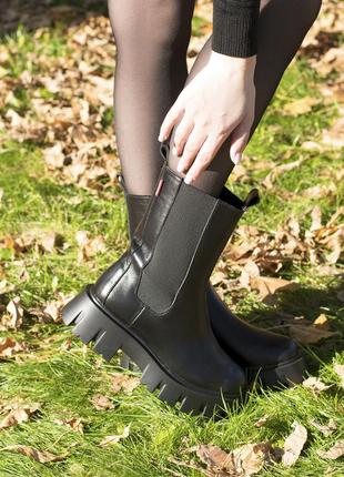 Женские кожаные ботинки челси демисезонные черные ch-222 фото