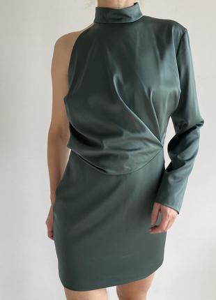 Коктейльное платье на одно плечо lavish alice7 фото