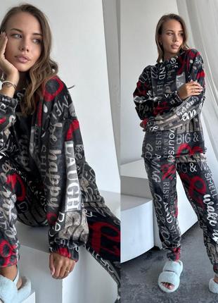 Теплая, нежная и уютная женская махровая пижама3 фото