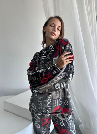 Теплая, нежная и уютная женская махровая пижама2 фото
