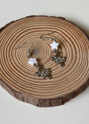 Сережки ручної роботи зайчик з «аліси в країні див»1 фото