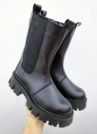 Зимние кожаные ботинки женские на платформе черные ch-221 фото