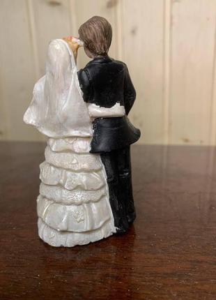 Статуэтка жених и невеста. пара