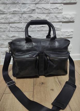 Piquadro дорожная кожаная натуральная черная сумка мужская под винтаж с потертостями человечка на плечо