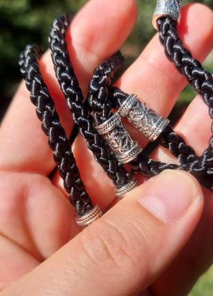 Гайтан на шию срібний з намистинами вишиванка, шнурок серебро лавсан