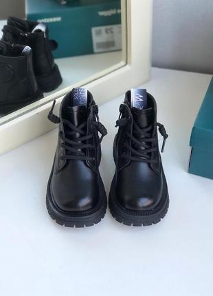 Детские зимние ботинки для мальчиков 23-28 черные2 фото