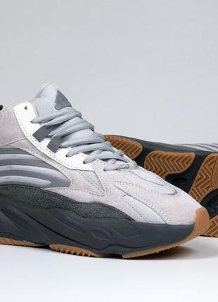 Зимові черевики adidas yeezy boost 700