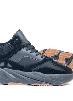 Зимние ботинки adidas yeezy boost 700